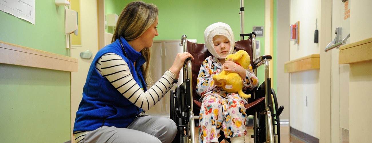 Mass. Eye and Ear nurse with pediatric patient